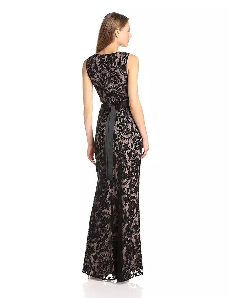 Adrianna Papell - Fitted Sleeveless Jewel Neck Sheath Dress 81883180 - 1 Pc Black in Size 14 Available