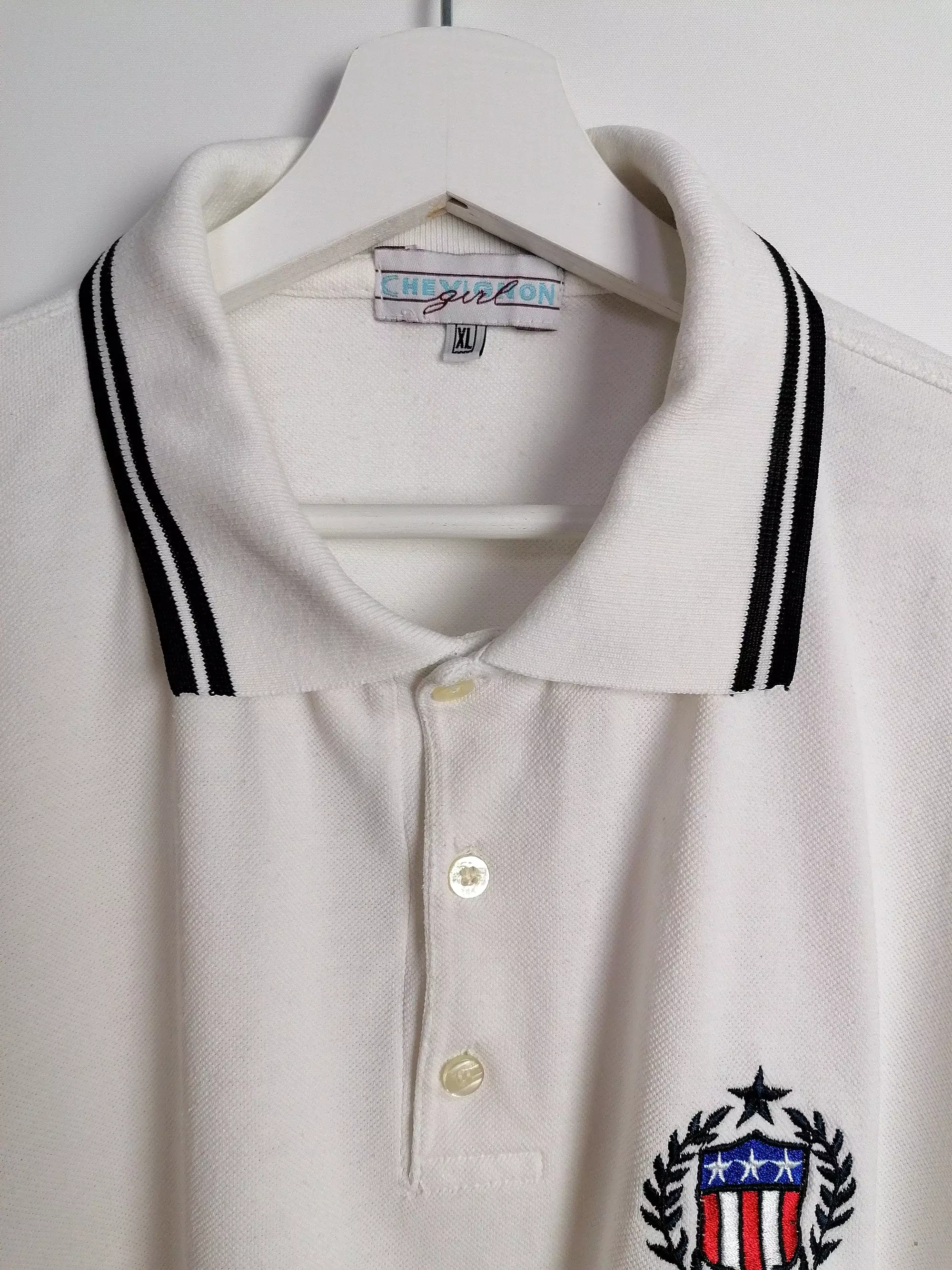 CHEVIGNON Polo T-shirt Crest Embroidery White Shirt - size L - XL